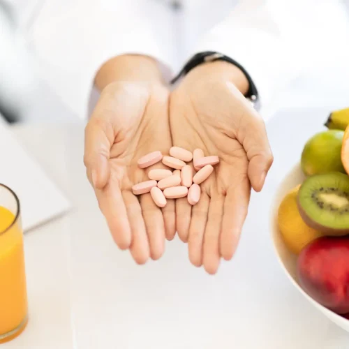 adult-european-woman-doctor-nutritionist adult-european-woman-doctor-nutritionist